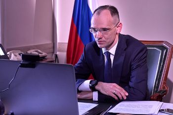 Первый заместитель министра просвещения РФ Дмитрий Глушко